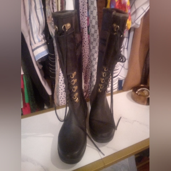 Tory Burch Goth Tall calf length rubber rain combat boots black gold lace up - Picture 5 of 16